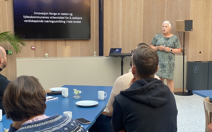 elin rønning innovasjon norge på frokostseminar om bærekraftsfinansiering